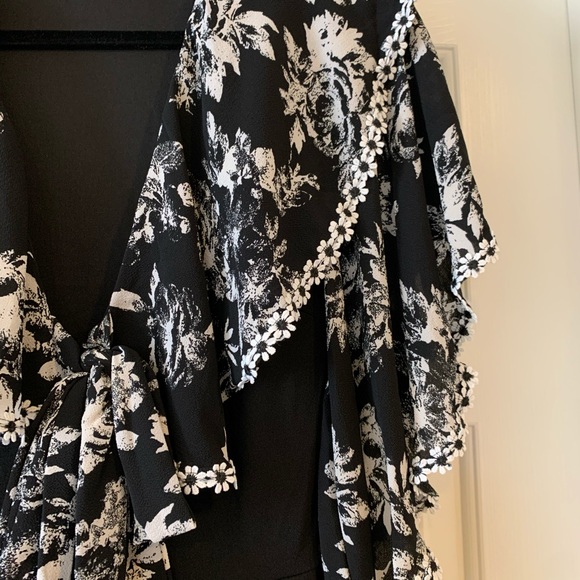 ❤️LAST S NEW Black White Ruffle Jumpsuit - Picture 6 of 8